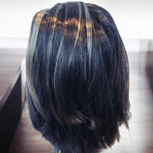 L.O.L. Surprise! O.M.G. Remix Rocker Boi Fashion Doll - Picture 10 of 11